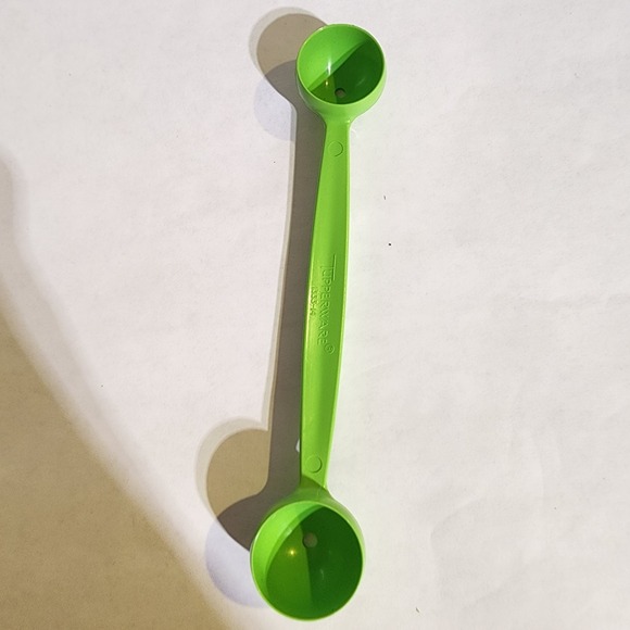 Tupperware Other - ☀️ NEW Tupperware Grapefruit Knife Lettuce Corer And Melon Baller Gadget‎ Green
